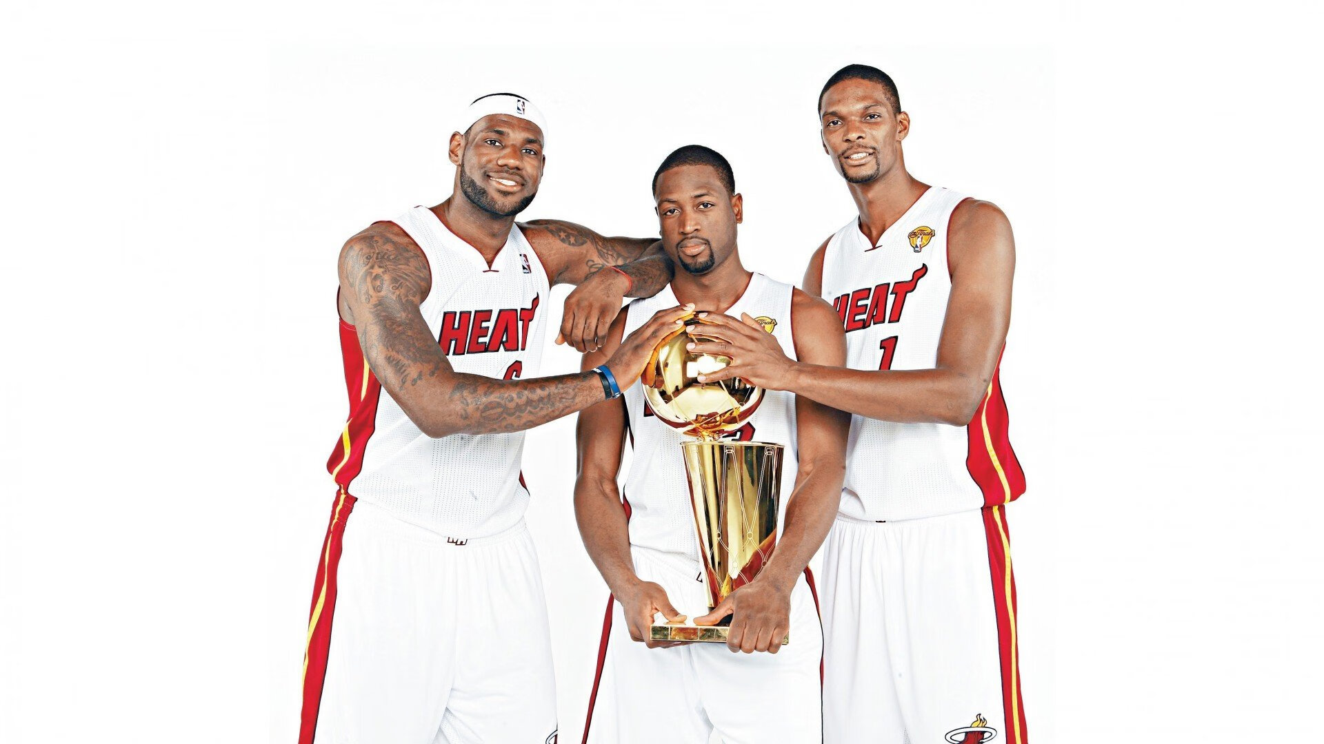 世界杯激战正酣：关键瞬间引爆全场！，世界 杯